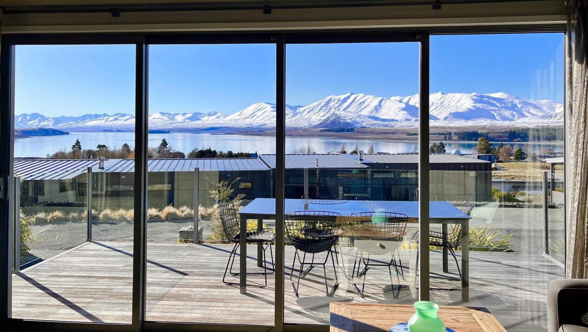 Hillcrest Lodge A - Лейк Текапо Екстериор снимка