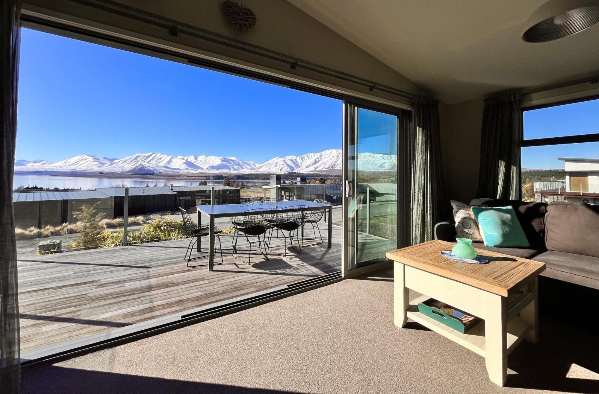 Hillcrest Lodge A - Лейк Текапо Екстериор снимка
