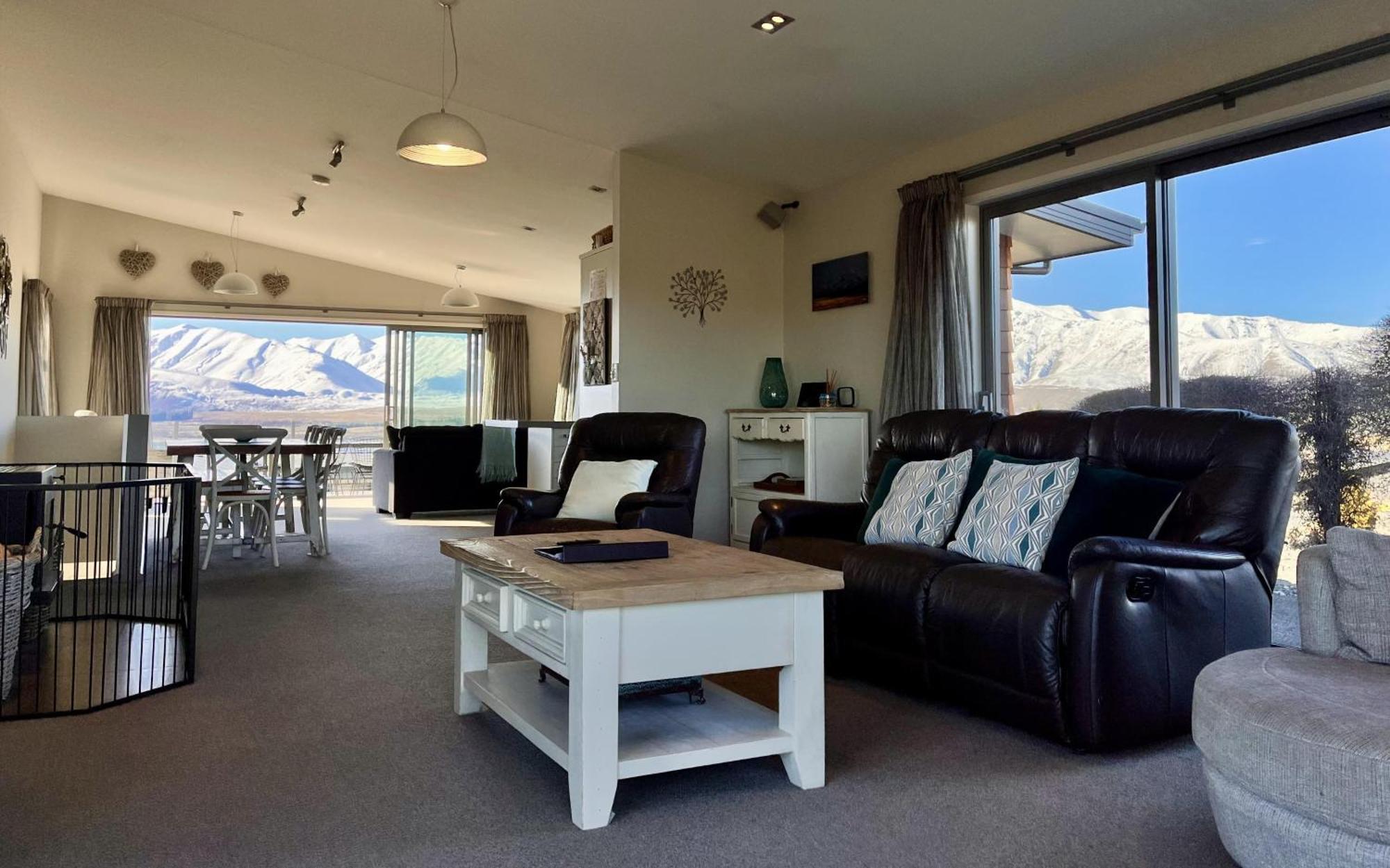 Hillcrest Lodge A - Лейк Текапо Екстериор снимка